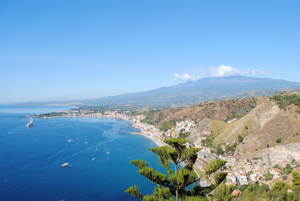 Tiziana Lejlighed Giardini Naxos Værelse billede